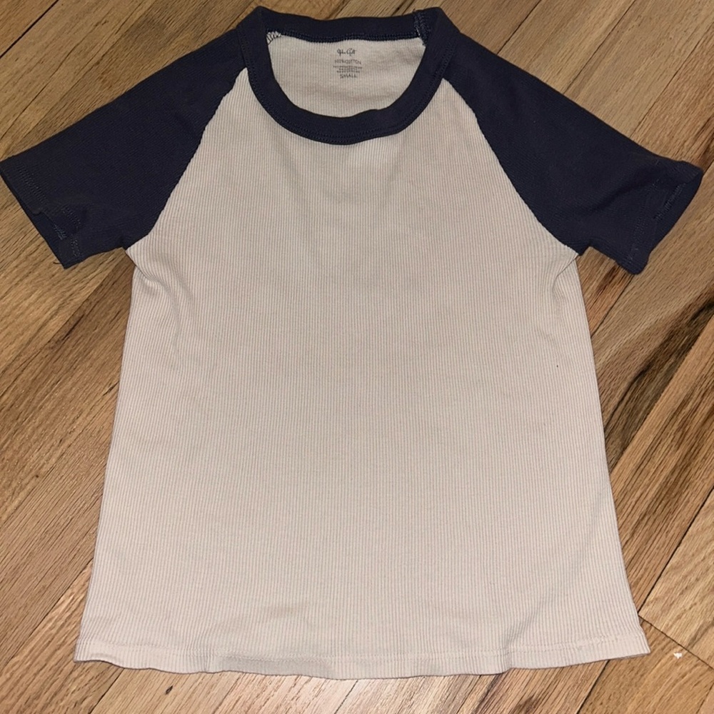 BRANDY MELVILLE TANK T SHIRT